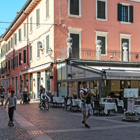 Holiday Home Bella Italia-5 By Interhome 佩斯基耶拉德加达 外观 照片